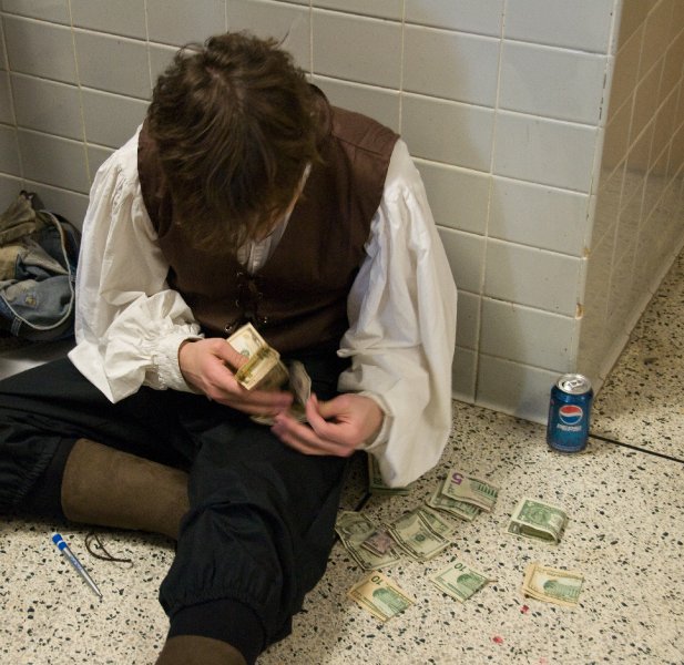 _DSC0946.jpg - Nothing like being a paid asassin